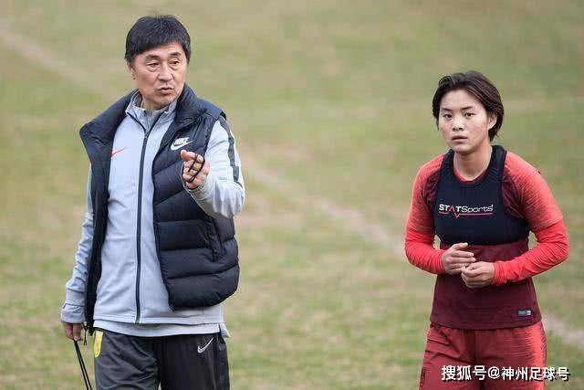 弗格35分辽宁胜广州 王哲林20分上海负天津